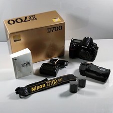 Nikon D700 con Battery Grip