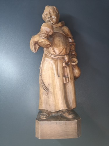 Statua legno intagliato a - in,