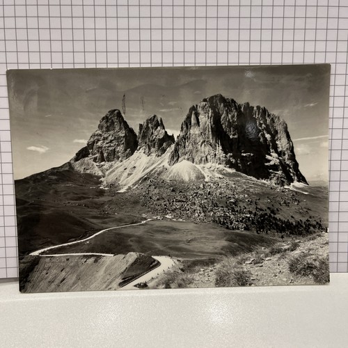 Cartolina bianco nero - bianco, e