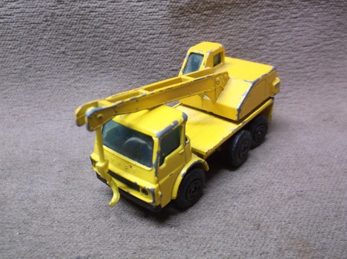 308 loose yellow matchbox - yellow,