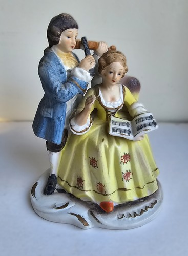 Statuina porcellana vintage - ,