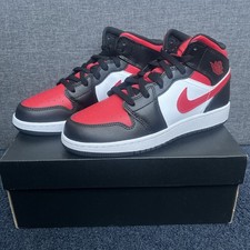 Nike Air Jordan 1 GS Mid Bred
