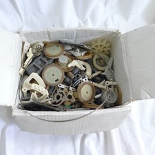 LOTTO PARTI RICAMBIO MACCHINA DA SCRIVERE OLIVETTI VINTAGE E ALTRE RESTAURO  