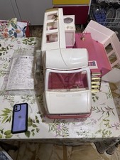 Barbie Golden Dream Camper