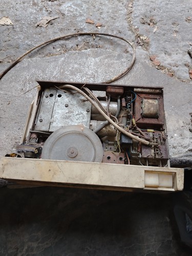 Rottame radio valvole - radio, a