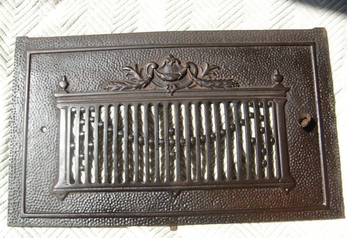 Antico coperchio griglia
