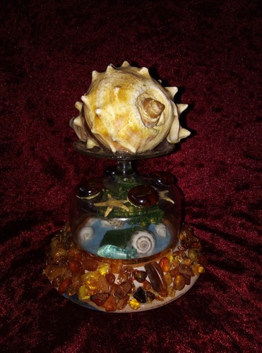 Statuetta souvenir ambra
