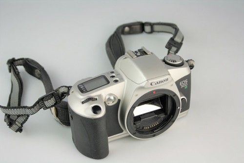 Canon eos 500n 35mm slr - eos, film