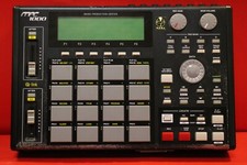 Centro di produzione musicale nero AKAI MPC 1000 USATO U2352 240725