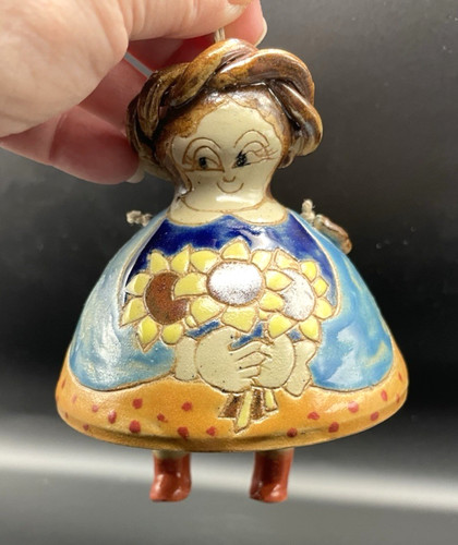 Statuina bambola ceramica arte