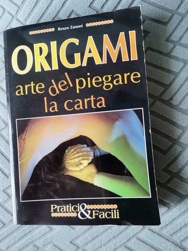 Origami arte piegare - di, la