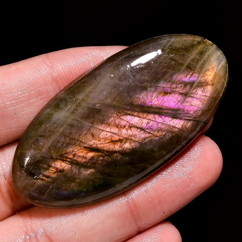 Cabochon ovale labradorite - cabochon, in