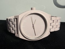 Nixon Il Piatto del Tempo Rosa
