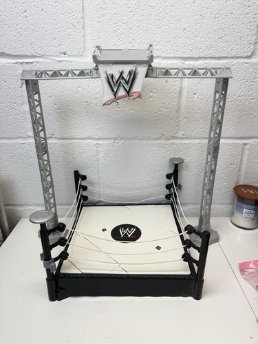 Wwe raw ring super - wwe,