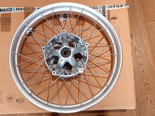 Cerchio anteriore bmw - anteriore,
