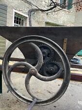 Pigiatrice manuale in legno e