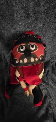 Peluche pupazzo wwe finn - pupazzo,