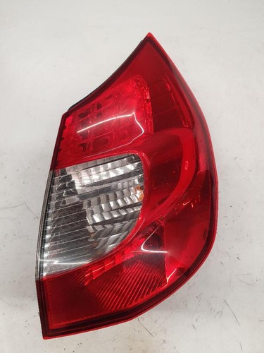 8200127702 faro posteriore