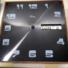 N°3  meccanismi orologi di cui uno con quadrante