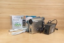 Canon DC10 1,3 MP DVD Videocamera, con Zoom Ottico 10x, Made in Japan