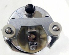 Staffe voltmetro con viti per