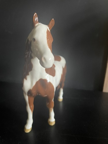 Beswick model 1373 - model, pinto