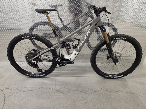 Pivot medium am pro - pivot,