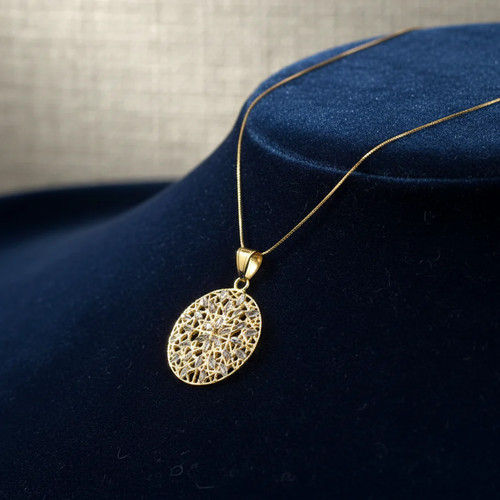 Collana con pendente tondo - , in