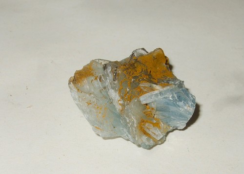 Minerali grezzi - -,