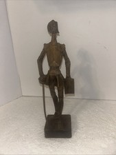 Stravagante statuina Don