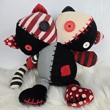 RARA toppa Emily la strana