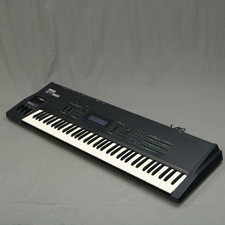 YAMAHA SY99 Synthesizer