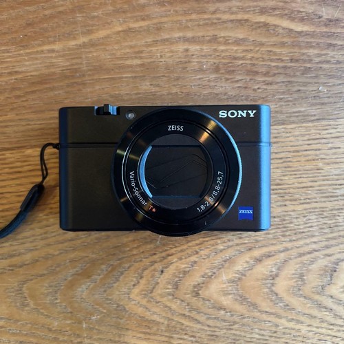 Sony rx100 iii dsc rx100m3 - iii, dsc-rx100m3