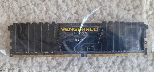 Corsair vengeance lpx - corsair,