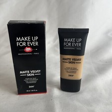 Fondotinta Make Up For Ever in velluto opaco Y315 nuovo con scatola