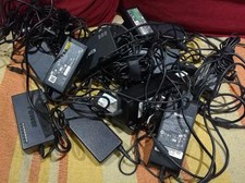 Lotto stock alimentatori caricabatterie per notebook portatili caricatori GUASTI