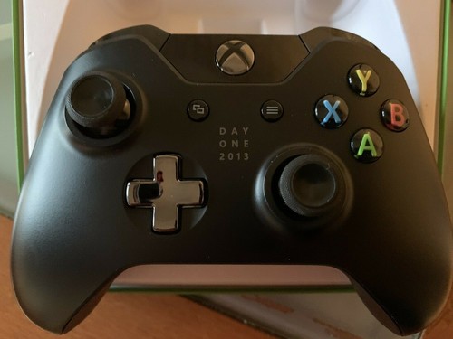Xbox one controller day - controller,