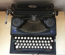 Macchina da scrivere Triumph