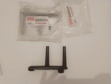 5SEF612N01 STAFFA SUPPORTO PARABREZZA PLEXIGLASS YAMAHA X CITY VP 125-250 XC300