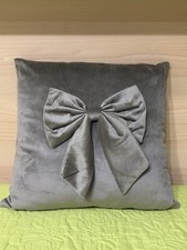 Cuscino Arredo Tortora Velluto Elegante Fiocco Nuovo Letto Poltrona Divano