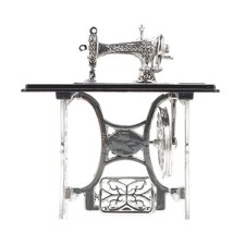  Macchina da cucire modello