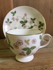 Pregiata Bone China Wedgwood 1