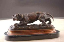 Scultura cane da caccia in