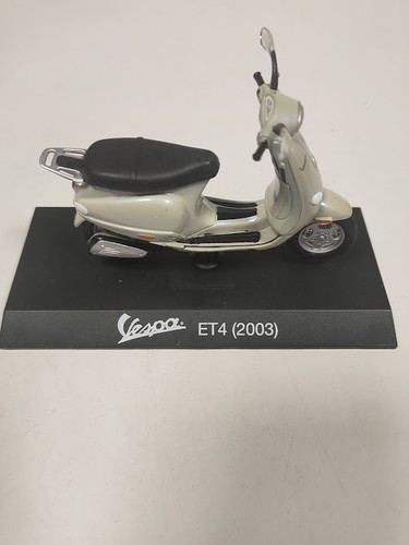 Modellino vespa et4 maisto - vespa,