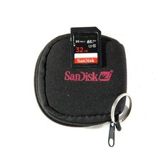 Sandisk SD-HC 32GB Extreme Pro 95MB/s con custodia Sandisk per due schede