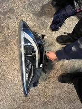 Faro 2016 Infiniti q30 come nuovo per maggiori info contattatemi