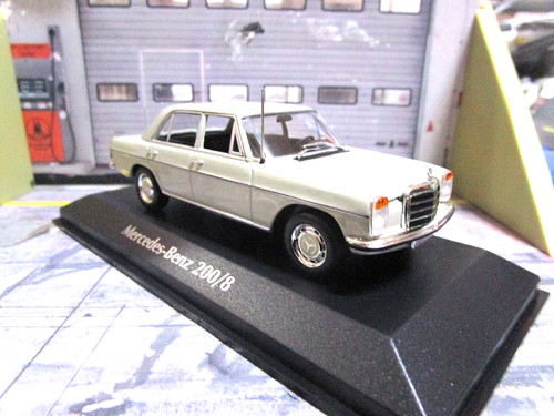 Mercedes benz 200 - 200, poggiapiedi