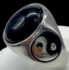 Anello uomo con tao e pietra