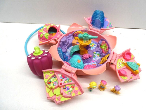 Polly pocket fountain - pocket, fantasy