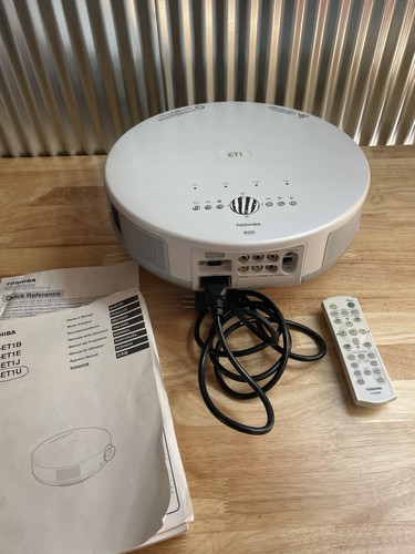 Proiettore toshiba tlp et1u - proiettore,